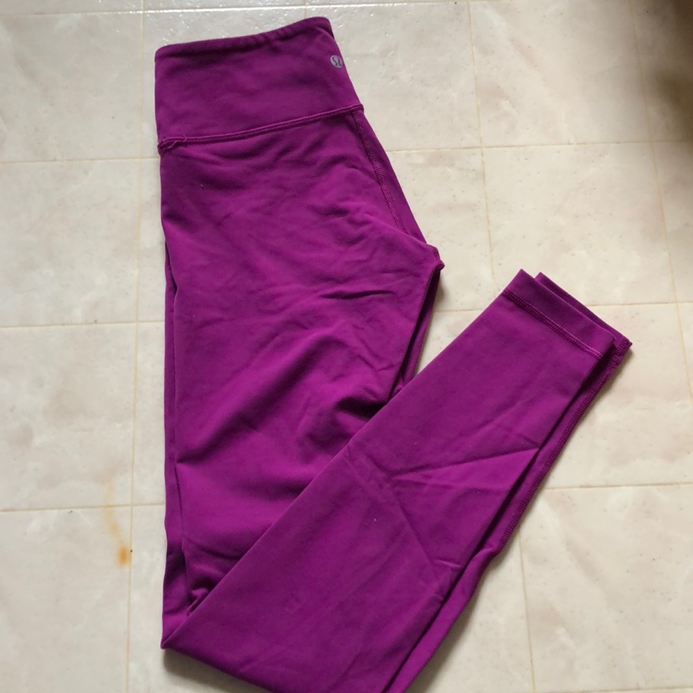 Lululemon Wunder Under Leggings!